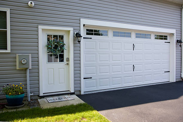 24/7 Emergency Garage Door Panel Replacement experts in Laurel Hill, NC